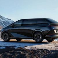 小鹏VLA端到端架构实测：无图也能跑乡道，但极端天气仍逊华为