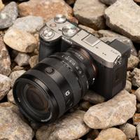 索尼A7C2是“轻便全能”还是“专业妥协”？1000+用户观点大PK