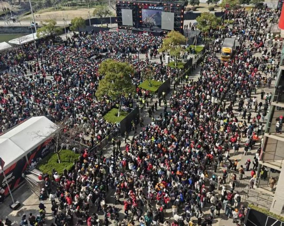 23万人涌入上海创纪录,F1靠什么从“小众”走向大众狂欢?