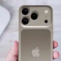 苹果2026新品，iPhone18 Pro外观曝光，3灵动岛方案您喜欢哪个？