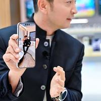 尼格买提AWE现场对话余承东，这次Mate 80系列猛料真不少！