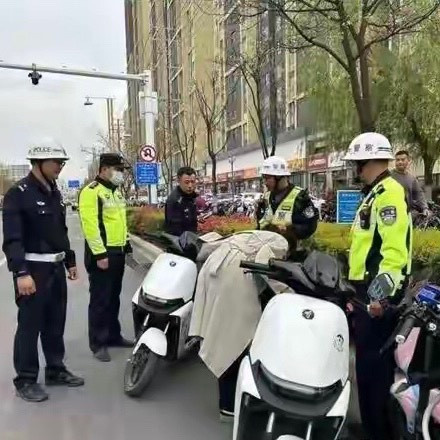 央视重磅发声！3.5亿电动车车主慌了？你的超标车到底能不能骑？