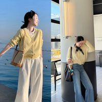 被阳光包裹的春日氛围感穿搭：牛仔外套+开衫这样搭，通勤约会都显气质