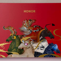 荣耀2026春节前推出含真金饰品与耳机的新年限定礼盒，已实际发放