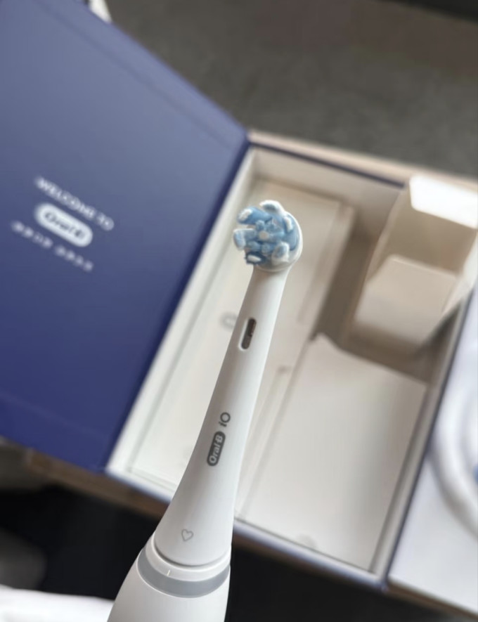 欧乐B洁牙用具