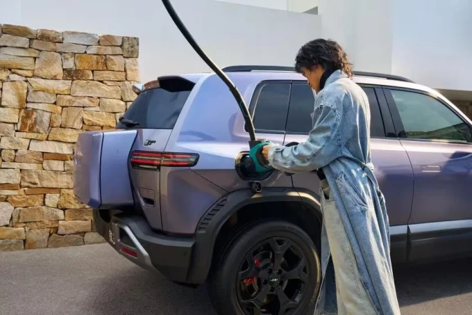 方程豹新能源车