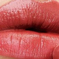 送闺蜜的这支TF口红，为什么让她用了整整一年？