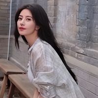 高圆圆又穿紧身裙了，好看穿搭让人移不开目光，一般人没这好身材
