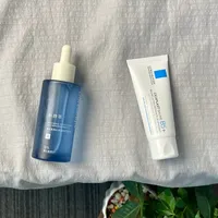 理肤泉B5封闭修护 vs 科颜氏B5清爽舒缓：油敏肌急救该选谁？