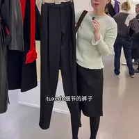 原来这才是精致却不刻意的法式衣橱📘