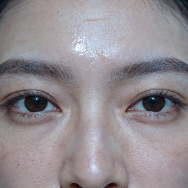 油皮越洗越油？干皮洗完刺痛脱屑？敏感肌一洗脸就泛红？这才是按肤质定制的洁面终极指南