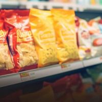 “散装零食”一年卖了500亿+，这条千亿赛道杀出一匹黑马