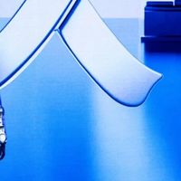 荣耀的 Robot Phone 与人形机器人，是破局还是炫技？