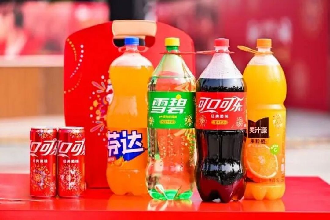 瓶子放在一起 AI 生成的内容可能不正确。