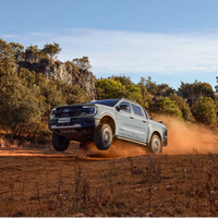 硬派越野皮卡横评：非承载车身与三把锁才是穿越荒野的底线