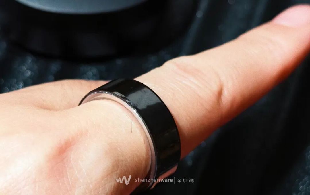首发体验&对话:首创指尖心电监测,追觅新一代 AI 戒指来啦!