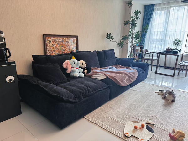 环保乳胶漆与中档瓷砖的性价比