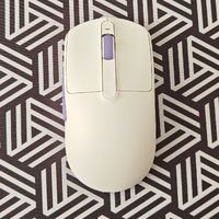 Akko灵动 V9 Ultra 三模电竞鼠标实测：39g 轻到飞起，百元档性价比首选