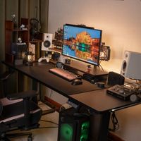 2年数码博主，分享一下我工作和游戏电脑配置和桌面外设。
