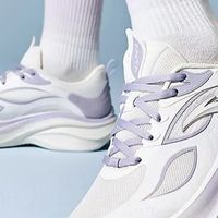 春日出逃，我的治愈搭子：安踏叶子5厚底跑步鞋实感测评