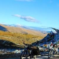 川藏线堆积大量垃圾，为何避孕套和卫生巾特别多？驴友直言有妙用