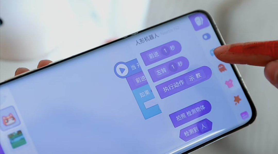 对话松延动力姜哲源:万台交付,小布米Bumi进入家庭教育场景|AI Founder 请回答