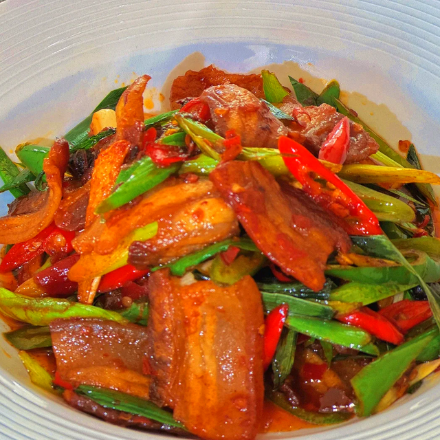 回锅肉总炒不出锅气？手把手复刻地道川味，香到邻居敲门问配方