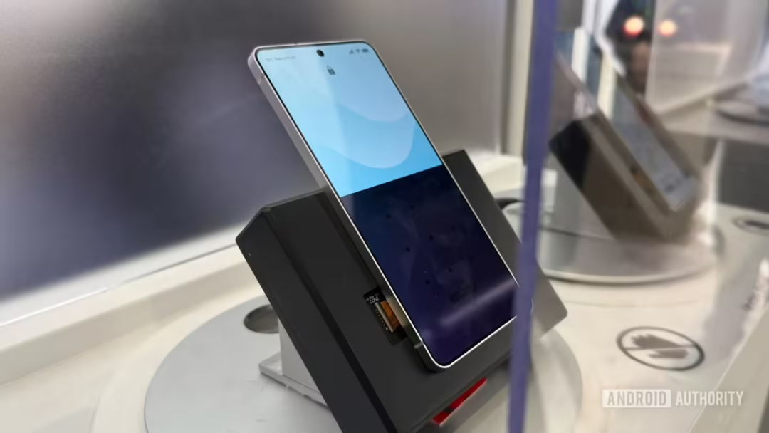 三星展示下一代防窥屏技术,Galaxy S27 Ultra有望首发