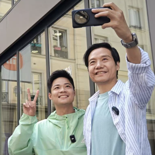 雷军签下苏炳添当代言人！SU7暂且先放一边，我被他的衬衫种草了