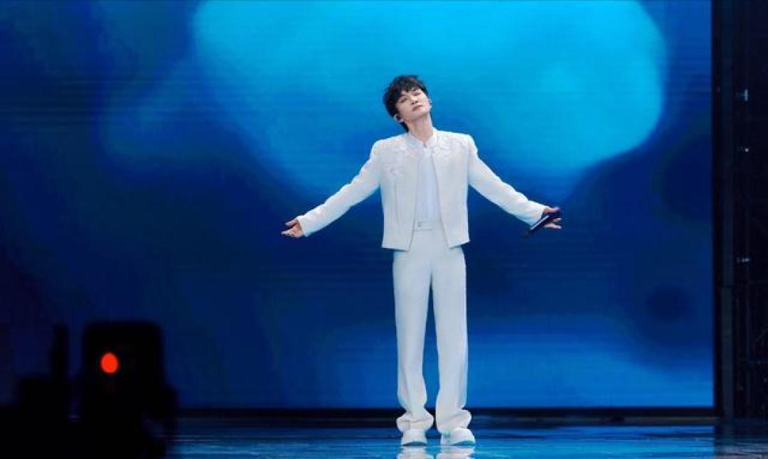 周深广州演唱会门票秒罄，超50万人想看彰显顶流号召力
