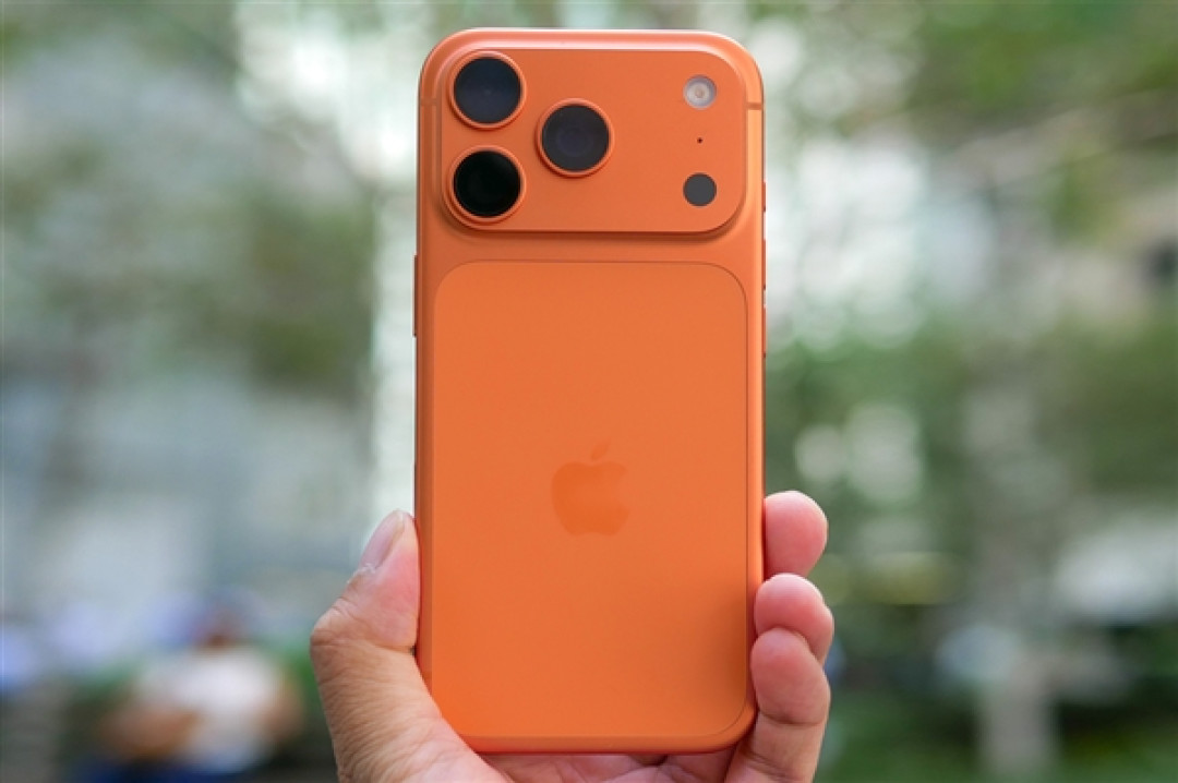 索尼独供时代宣告终结：三星正式杀入iPhone 18果链
