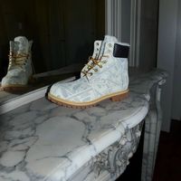 Supreme美钞元素首次登上Timberland 靴型