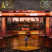 贝佐斯带老婆去奥斯卡，珠宝却被艳压了？比2.5亿绿钻更吸睛的是…