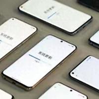 荣耀MagicOS 10.0.0.135全量砸来：21款老机实测焕新，流畅度暴涨