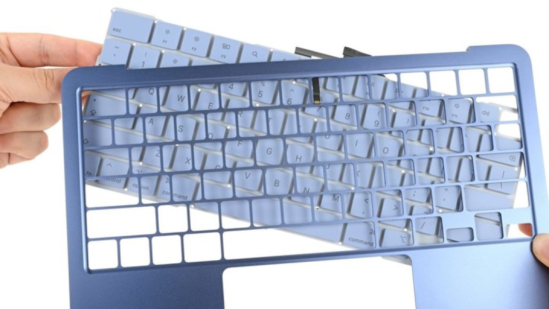 拆开 MacBook Neo,我发现了未来苹果电脑的蛛丝马迹