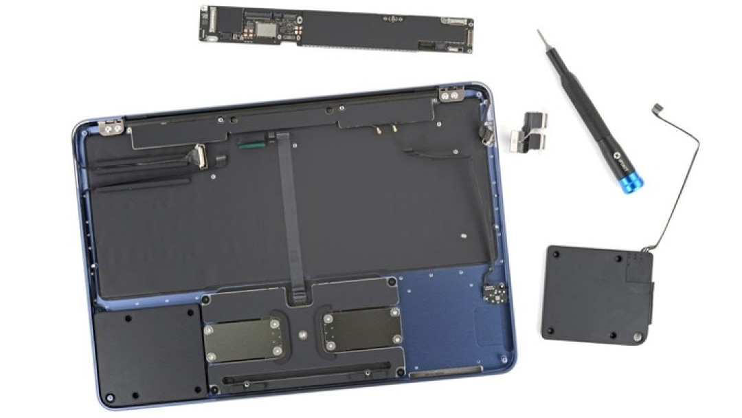 拆开 MacBook Neo,我发现了未来苹果电脑的蛛丝马迹