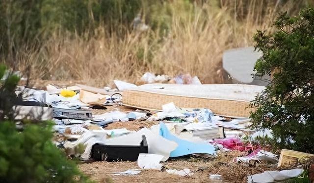 川藏线上遍地避孕套卫生巾？真相让人脸红，全是保命神技！