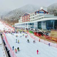 别被“家门口滑雪”迷惑！南方雪场选武当室内恒温道，还是靖安千米高山道？