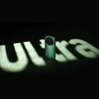 小米 17 Ultra 测评：四摄变三摄，小米 17 Ultra 更 Ultra 了吗？#小米17Ultra首发评测 #小米17Ultra #小米手机 #抖音精选 #智能玩家联盟