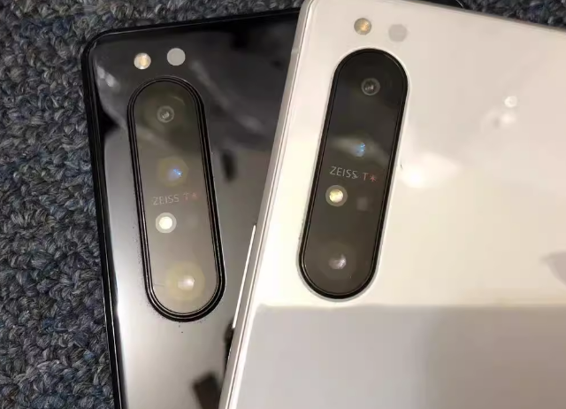 从首发8000到现价399：用索尼Xperia 1 II打造专属4K影音角