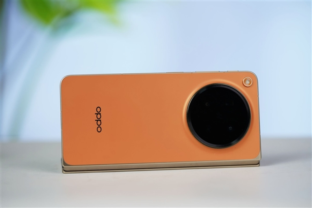 9999元全球最平整折叠屏！OPPO Find N6图赏