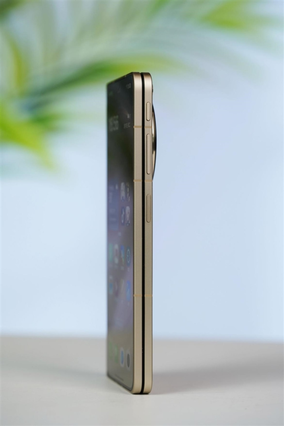 9999元全球最平整折叠屏！OPPO Find N6图赏