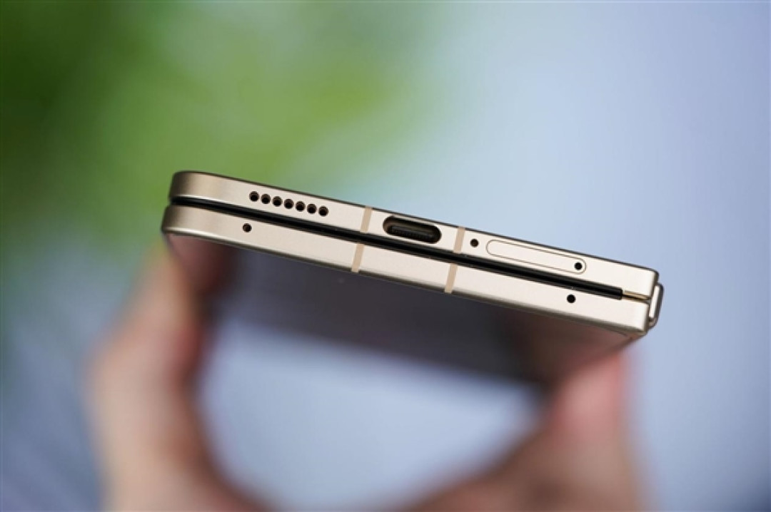 9999元全球最平整折叠屏！OPPO Find N6图赏