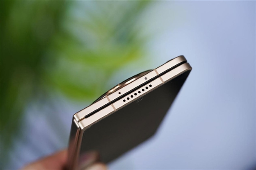 9999元全球最平整折叠屏！OPPO Find N6图赏