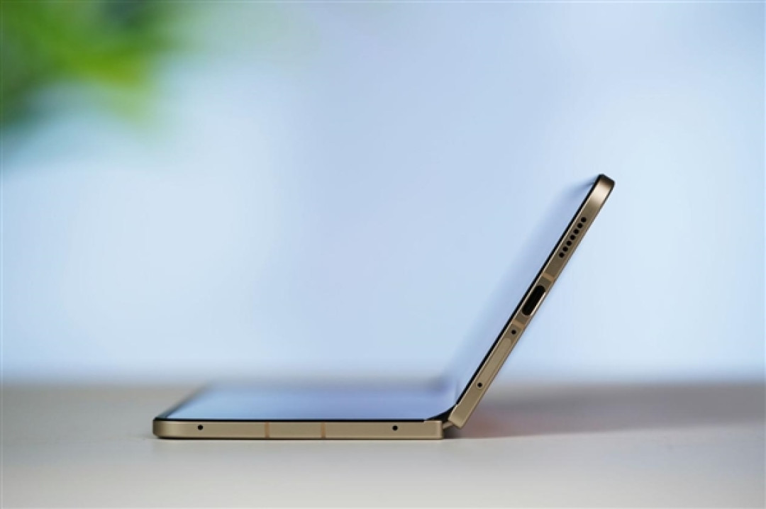 9999元全球最平整折叠屏！OPPO Find N6图赏
