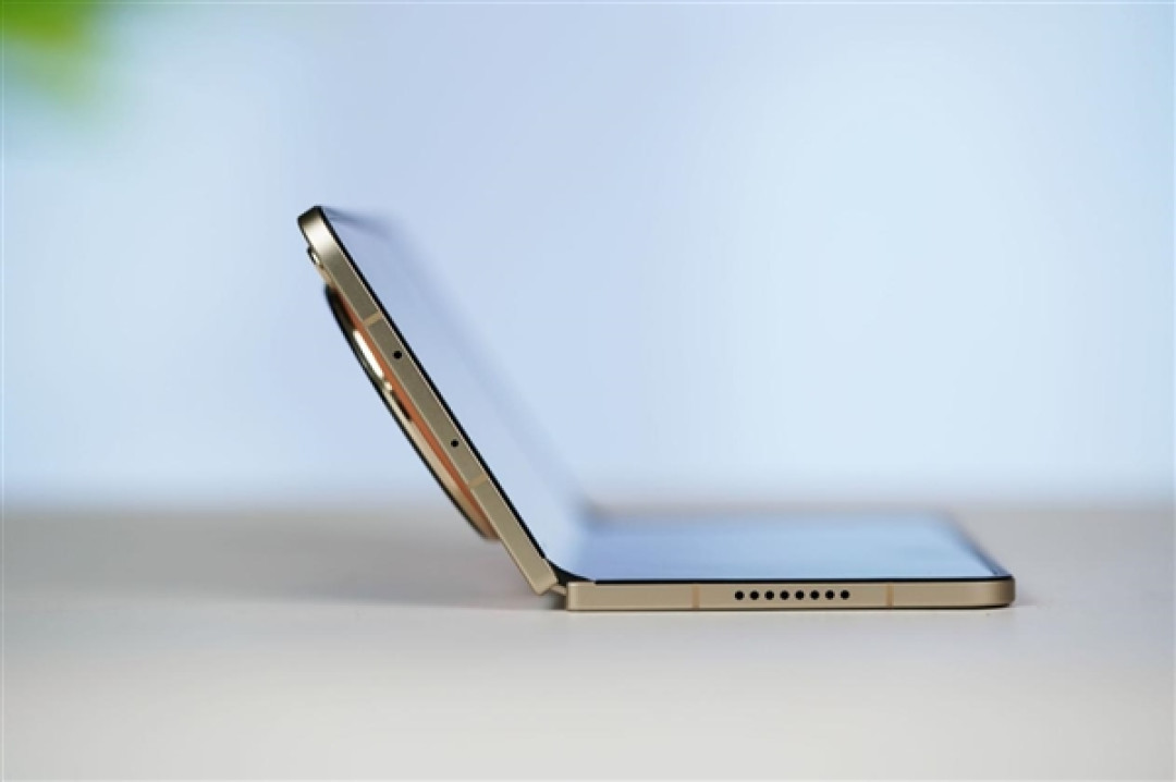 9999元全球最平整折叠屏！OPPO Find N6图赏