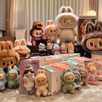 泡泡玛特×三丽鸥家族联名“美梦奇遇记”系列开售一分钟售罄，LABUBU×HELLO KITTY公仔同步热卖