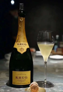 适合收藏、陈列或者送礼的高端酒推荐：梅见青梅酒与经典威士忌