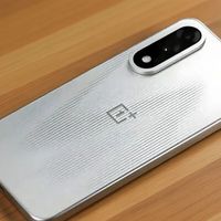 2000元档信号最强、续航最久的手机，居然不是靠大电池和快充？