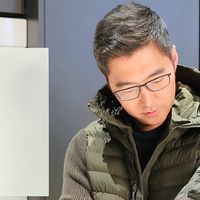 服饰穿搭 篇零：等老了以后，羽绒服不穿Moncler、大鹅！学日本男人穿这3个更高级